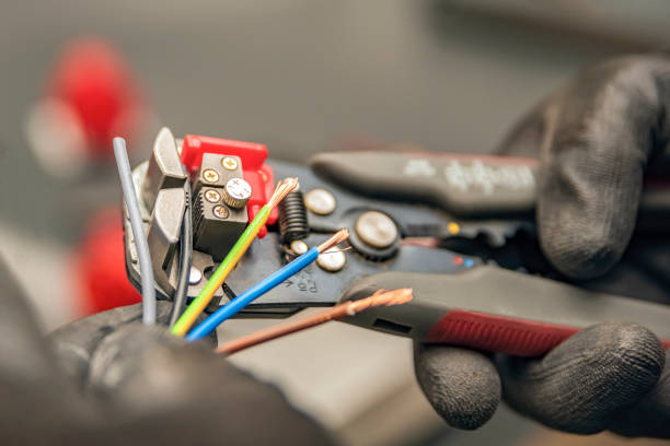 Best Affordable Emergency Electrician  in Elmwood Park, NJ